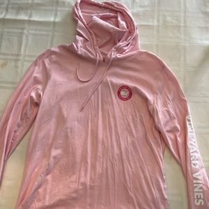 Vineyard Vines light sweatshirt!